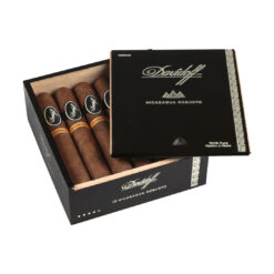 Davidoff Nicaragua Robusto (5" x 50)